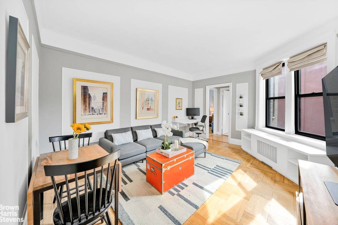 Prime East Village location !