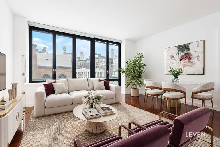 SPACIOUS CORNER RESIDENCE WITH 2 FULL BATHS AND PRIVATE TERRACEEnjoy both northern and eastern exposures and open sky views, located in close proximity to Union Square.