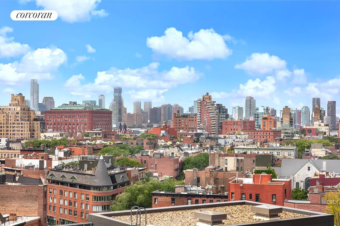 Apartment 11W at 150 West 12th Street presents a refined confluence of cutting edge amenities and enduring prewar character.