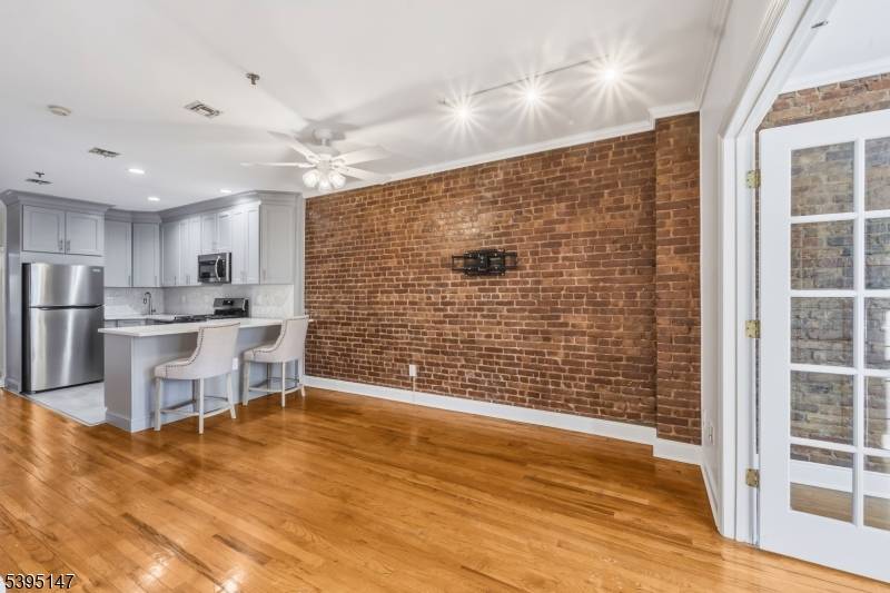 Welcome to 919 Park Ave 3R, a beautifully updated residence in the heart of Hoboken !