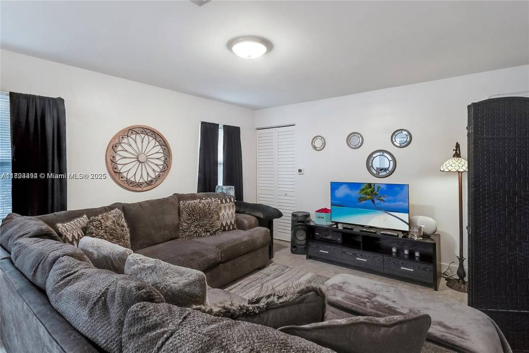 TURN KEY Modern duplex 2020 built.