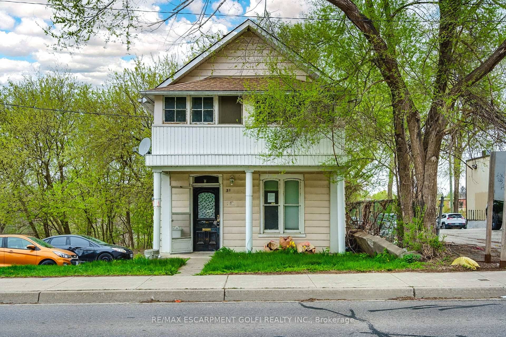 Opportunity for redevelopment in the heart of vibrant downtown Hespeler !