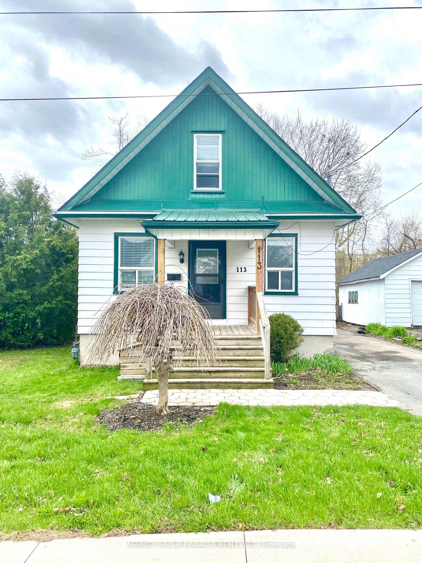 Welcome 113 Durham St W, located close to amenities such as Fleming College, public schools and the Lindsay Recreational Complex.