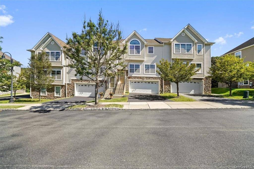 Hidden Creek Townhouse ! !