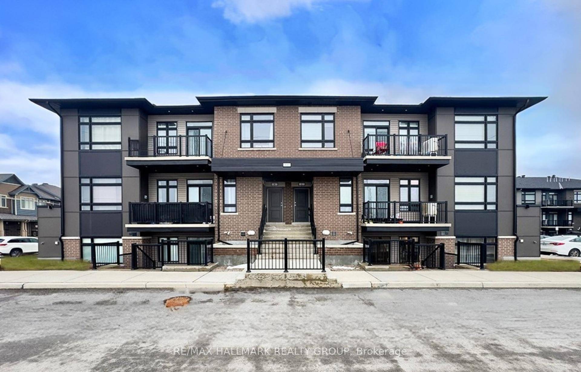 Experience modern elegance in one of Kanata's most sought after communities !