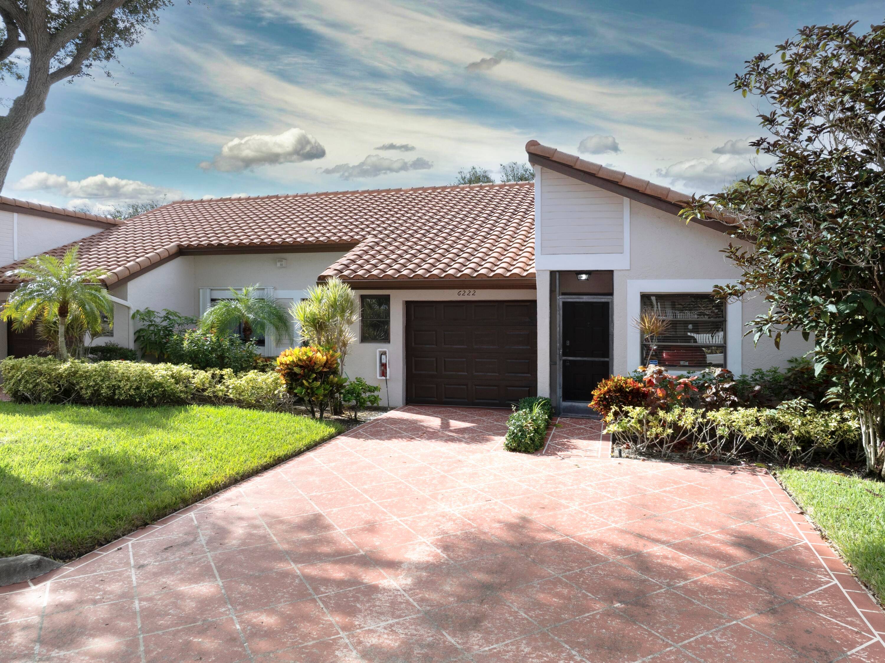 Best value in Huntington Pointe w a new Breathtaking clubhouse.