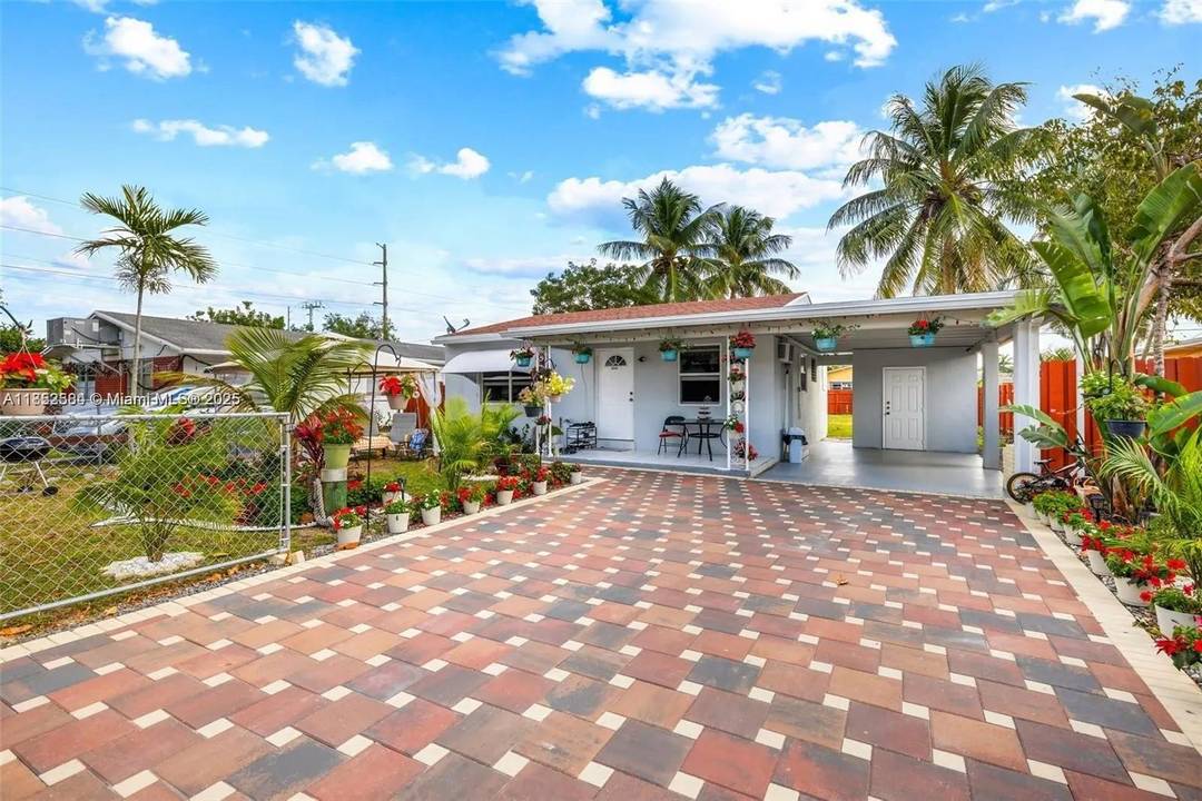 Available single family home on a OVERSIZE, private, quiet lot with a huge backyard AND a large front yard !