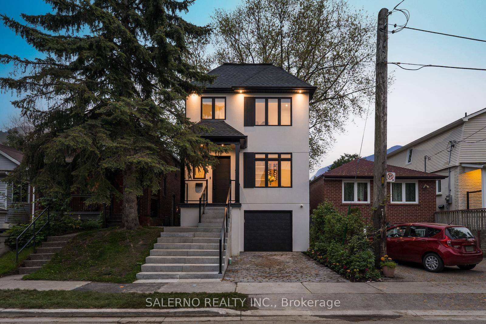 95 James St Is Literally 2 Custom Built Homes Sitting On One Property.
