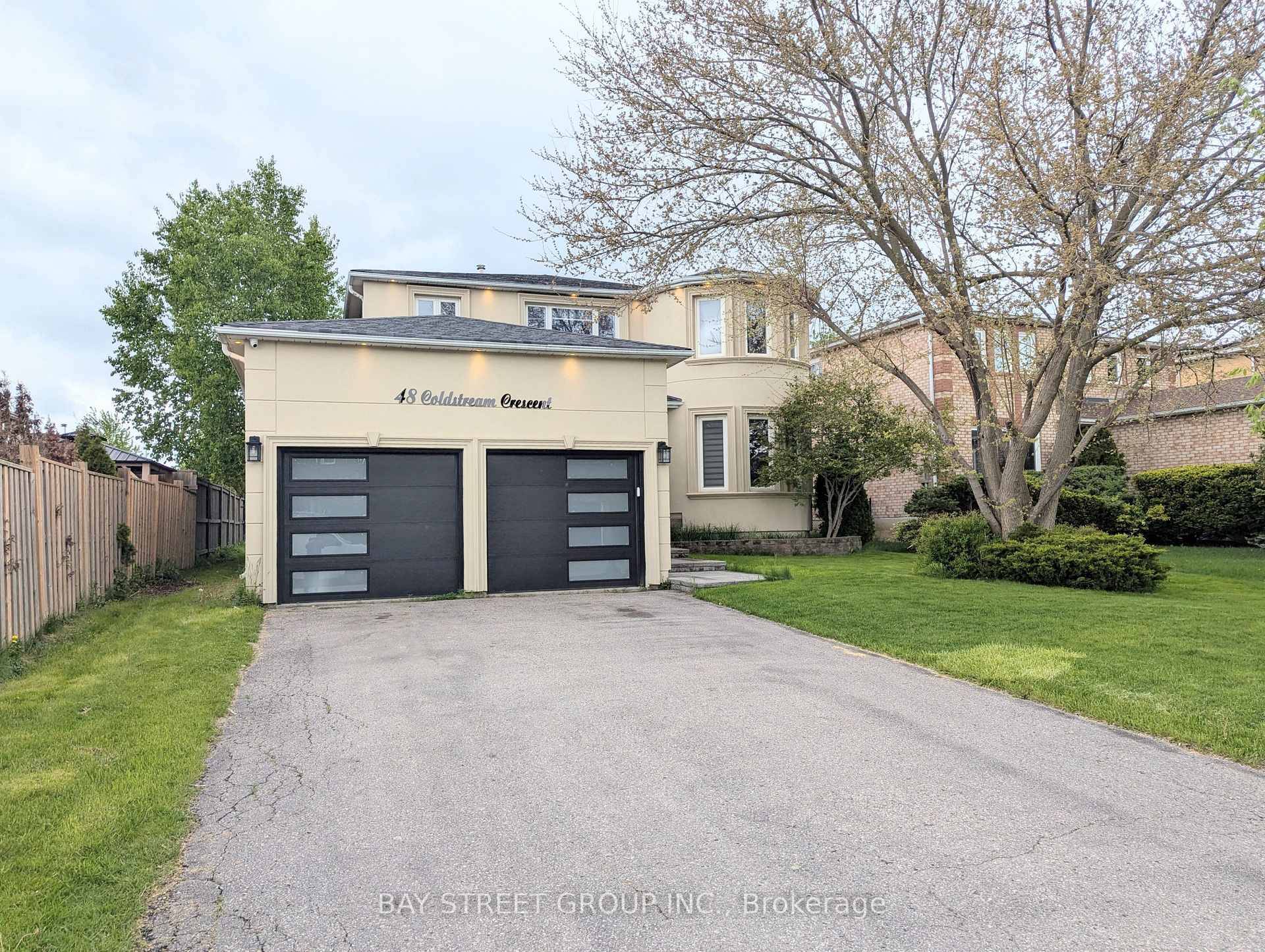 Totally renovated Luxury Four Bedrooms Home in the heart of Richmond Hills.