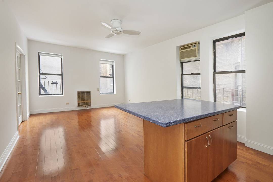 BACK ON THE MARKET ! LIVE IN THE HEART OF MORNINGSIDE HEIGHTS !
