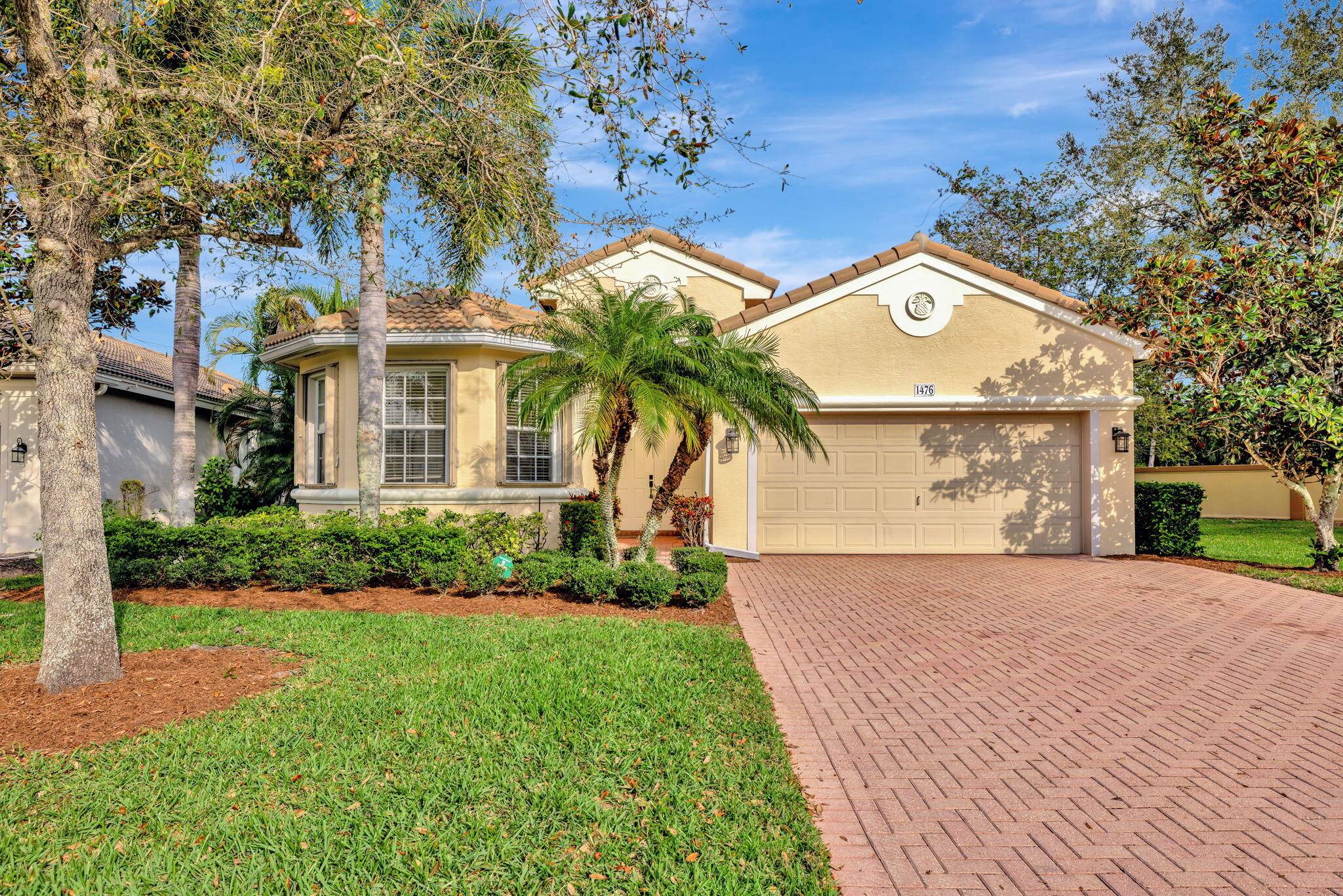 Stunning patio home home in a gated community !