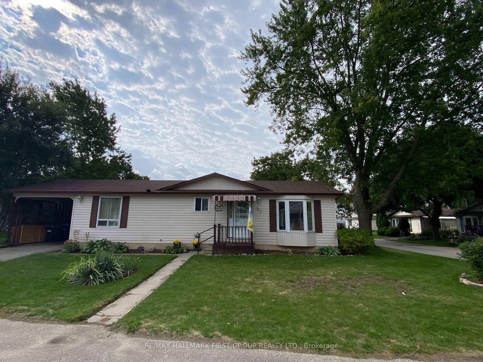 Land lease approx 867. 81 month includes taxes and water, located on corner lot at the end of a cul de sac in Cookstown.
