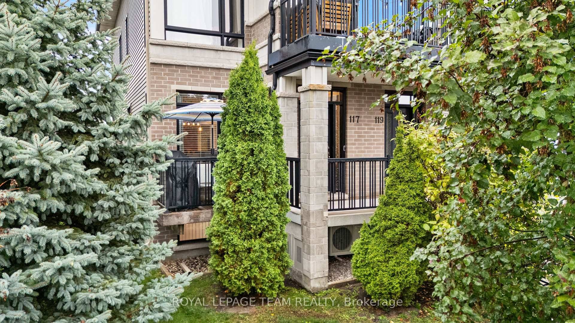 This bright and spacious end unit features an open concept layout, with the living, dining, and kitchen areas seamlessly connected, making it perfect for entertaining or everyday comfort.