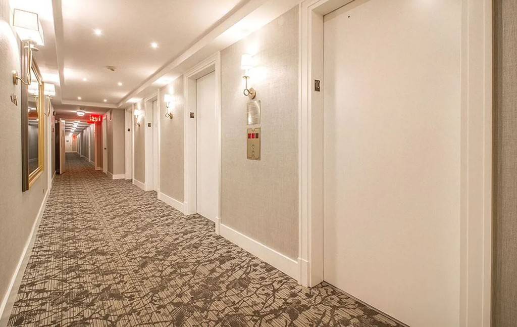 More pics coming soon ! Full time doorman elevator laundry building, beautiful lobby with Upper East Side luxury.