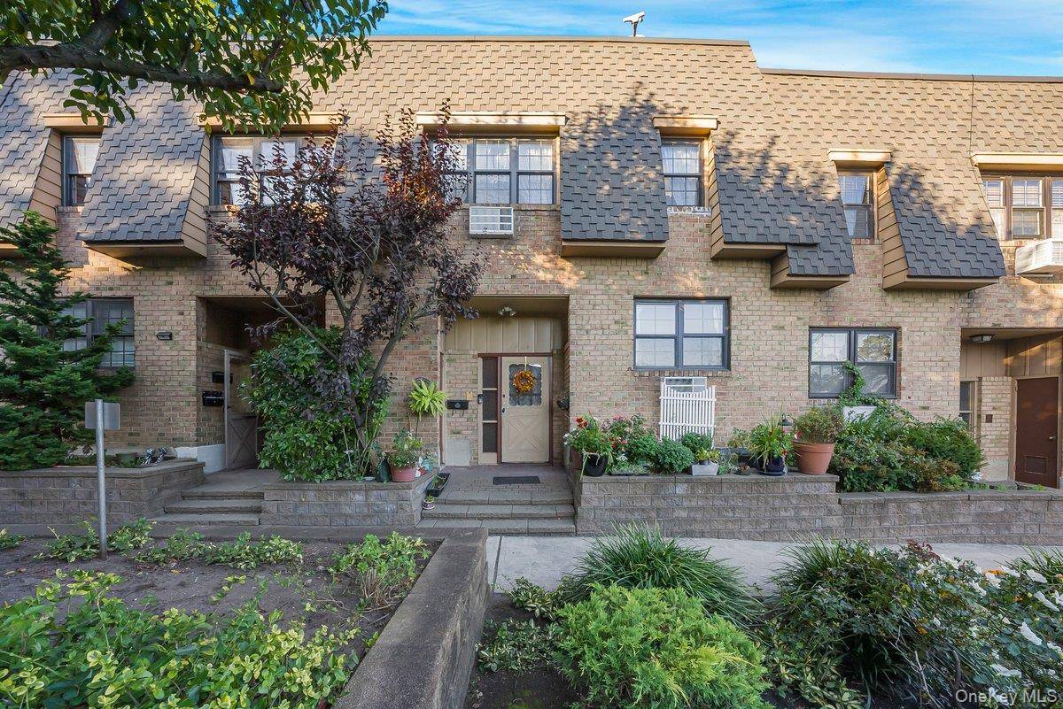 Welcome to 84 28 Briarwood at Forest Park a hidden gem in the heart of Woodhaven, Queens.