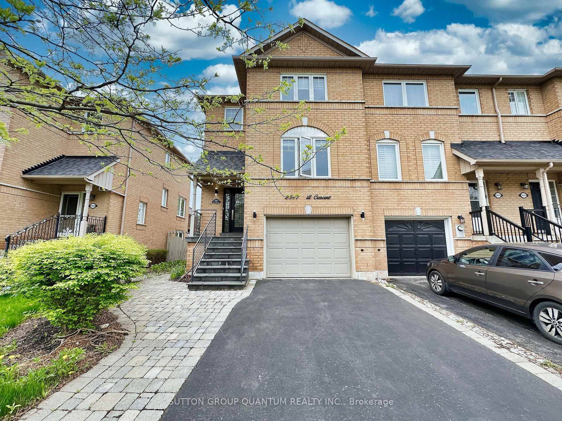 This beautifully renovated, move in ready home in the highly desirable River Oaks community is a true gem.