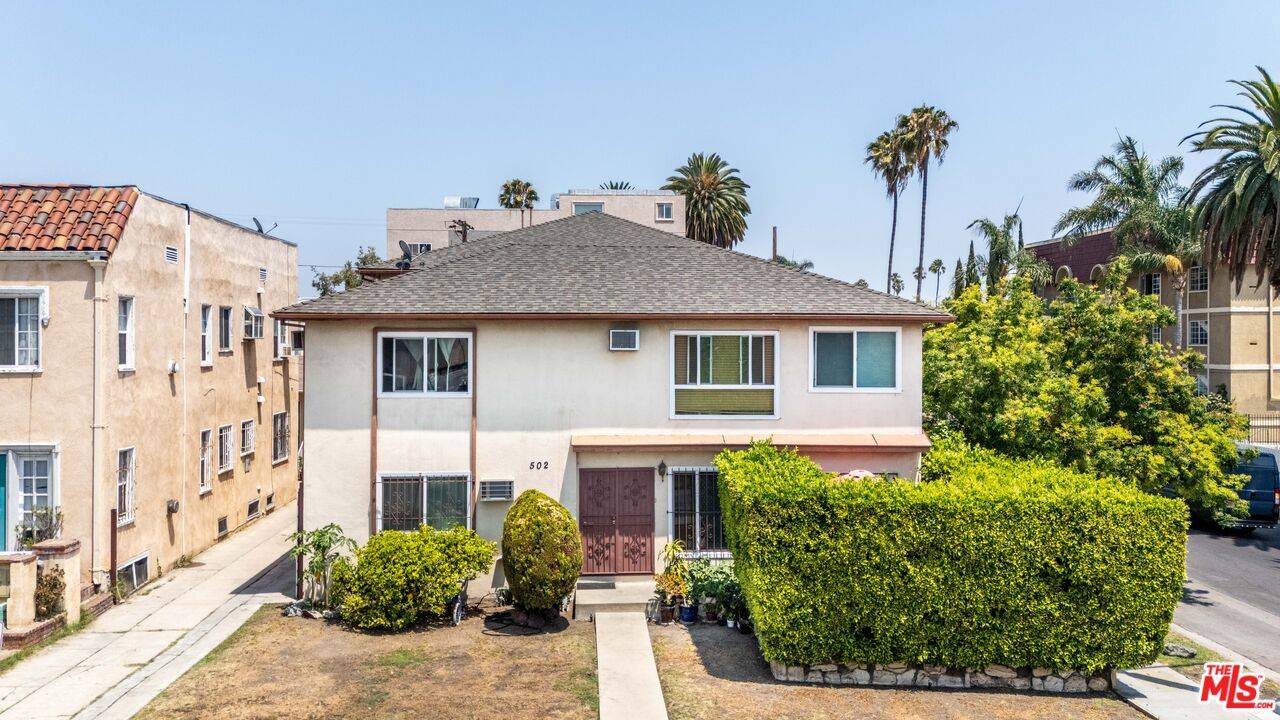 502 N Serrano Ave 10BR Mid Wilshire La