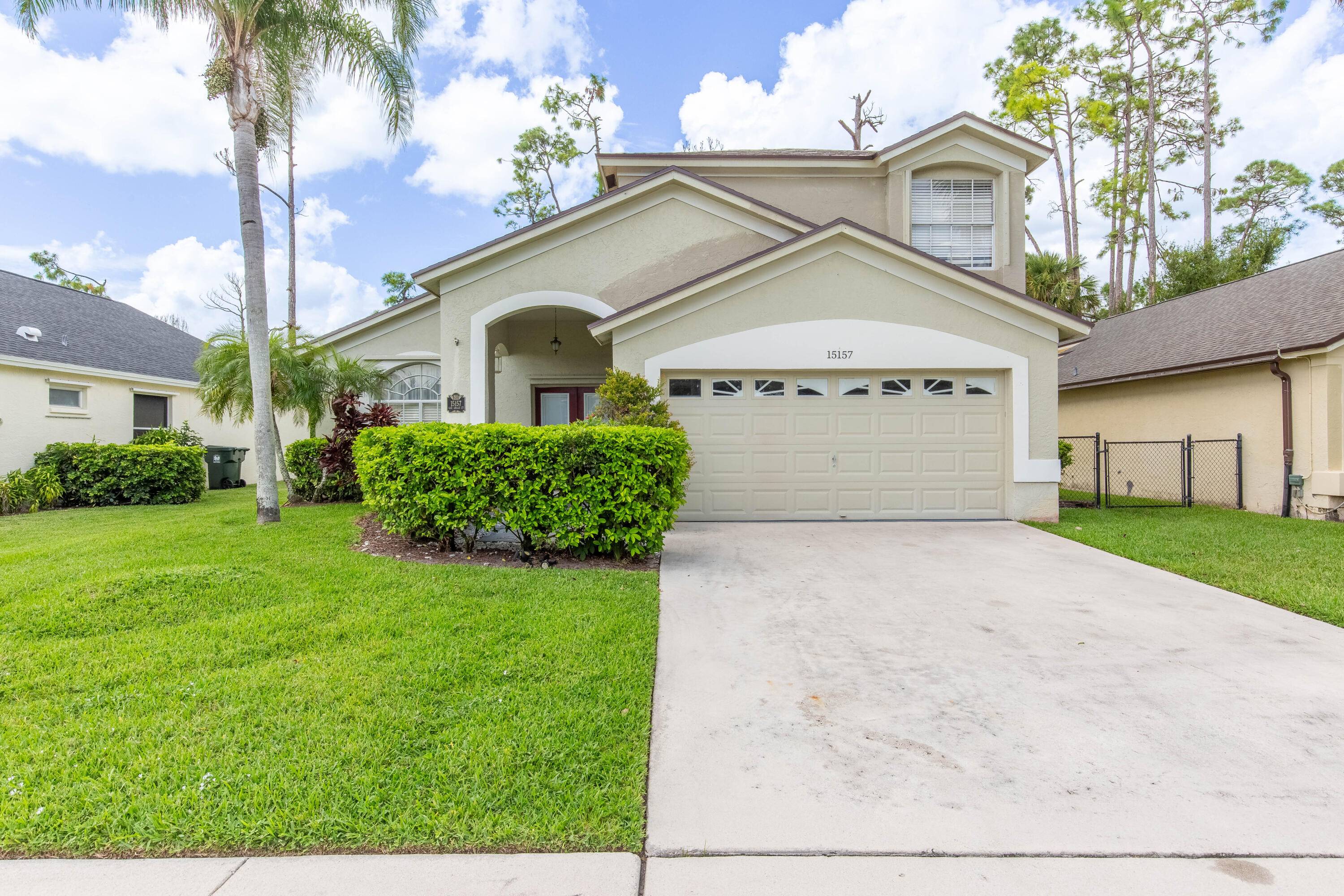 Move in condition, two story, Master bedroom downstair, 2 bedrooms upstairs.
