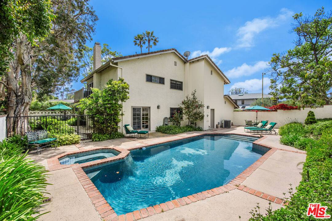 2124   Eric Dr 5.0 Brentwood LA