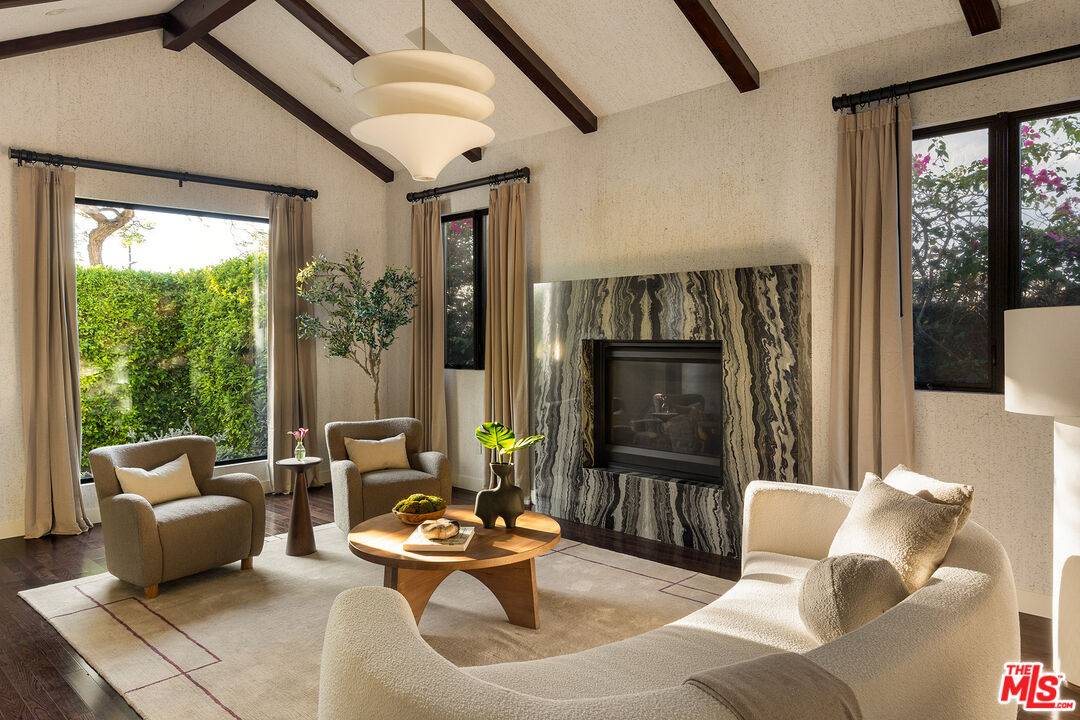 414  N La Jolla Ave 4BR Beverly Grove La