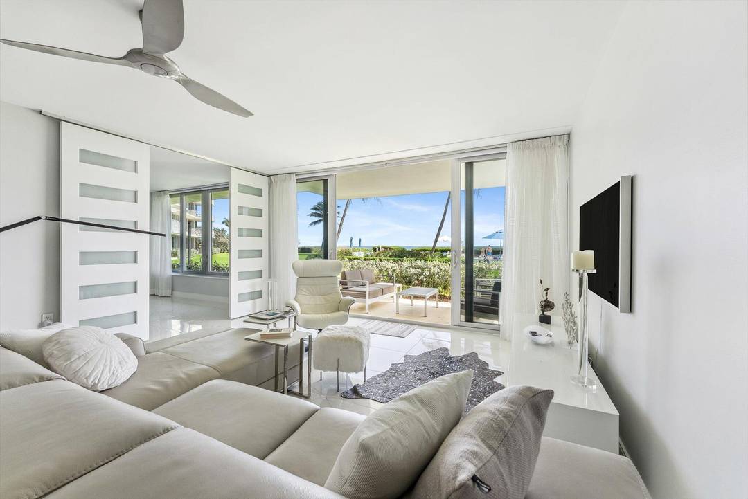 Oceanfront Bliss Luxurious Condo.