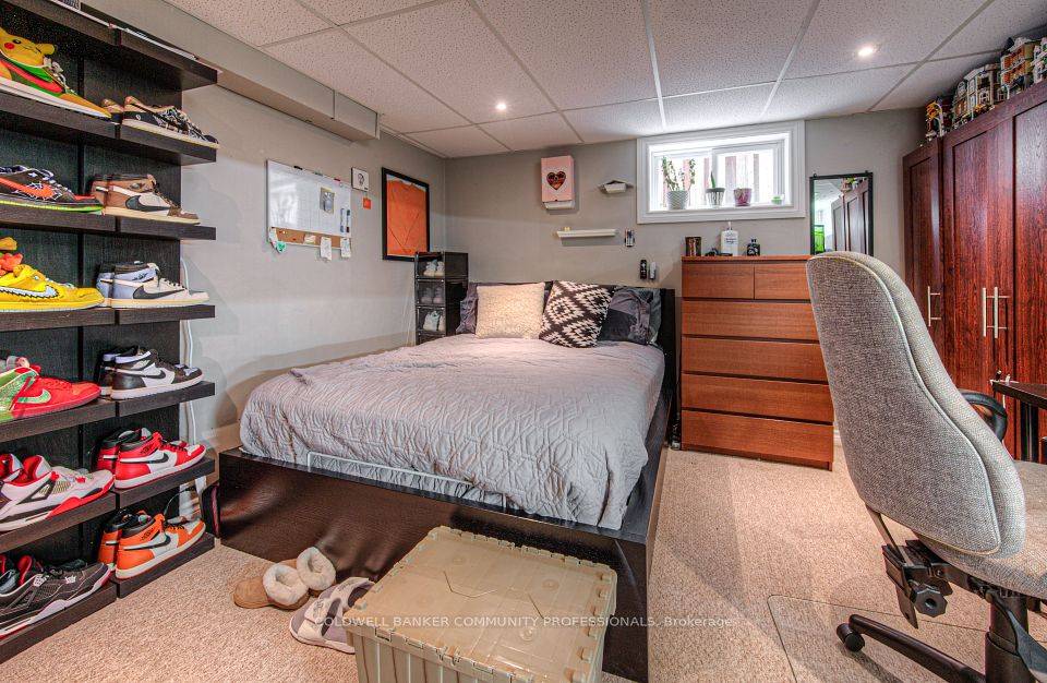 Welcome to this fantastic 3 2 bedroom, 2 bathroom bungalow on the Hamilton Mountain, offering the perfect versatility and natural light.