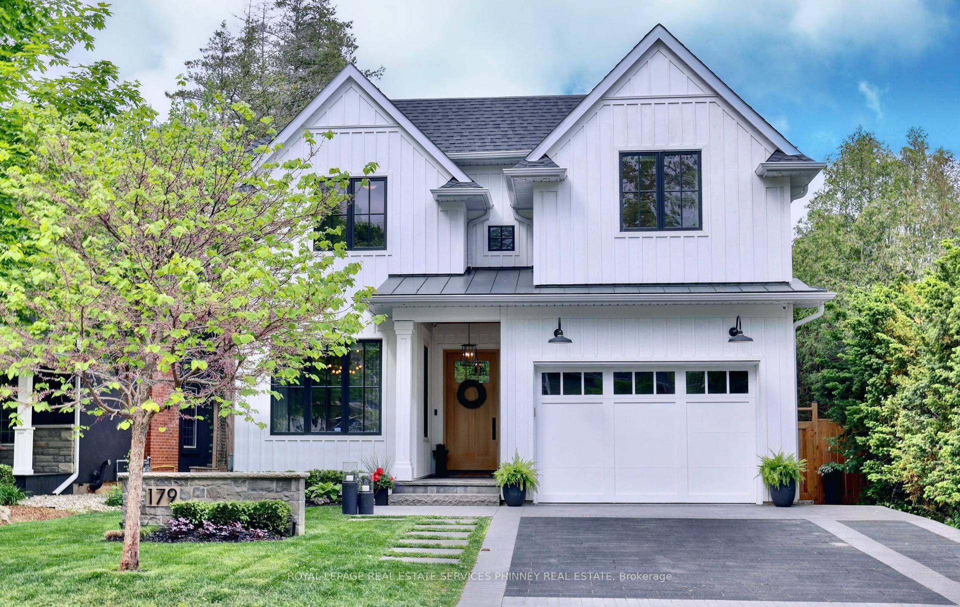 Nestled just steps from the vibrant core of downtown Oakville, this custom designed farmhouse redefines luxury living.
