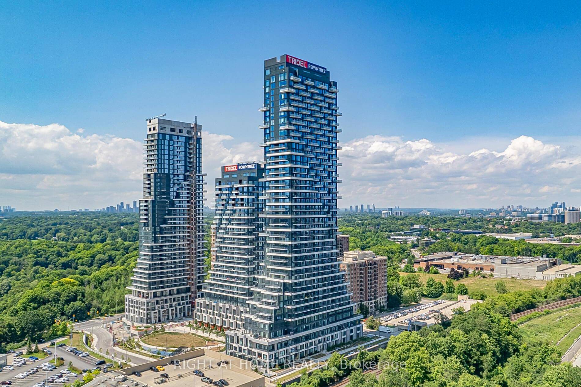 Featuring a stunning one bedroom plus den suite on a high floor at Tridel's Auberge On The Park.