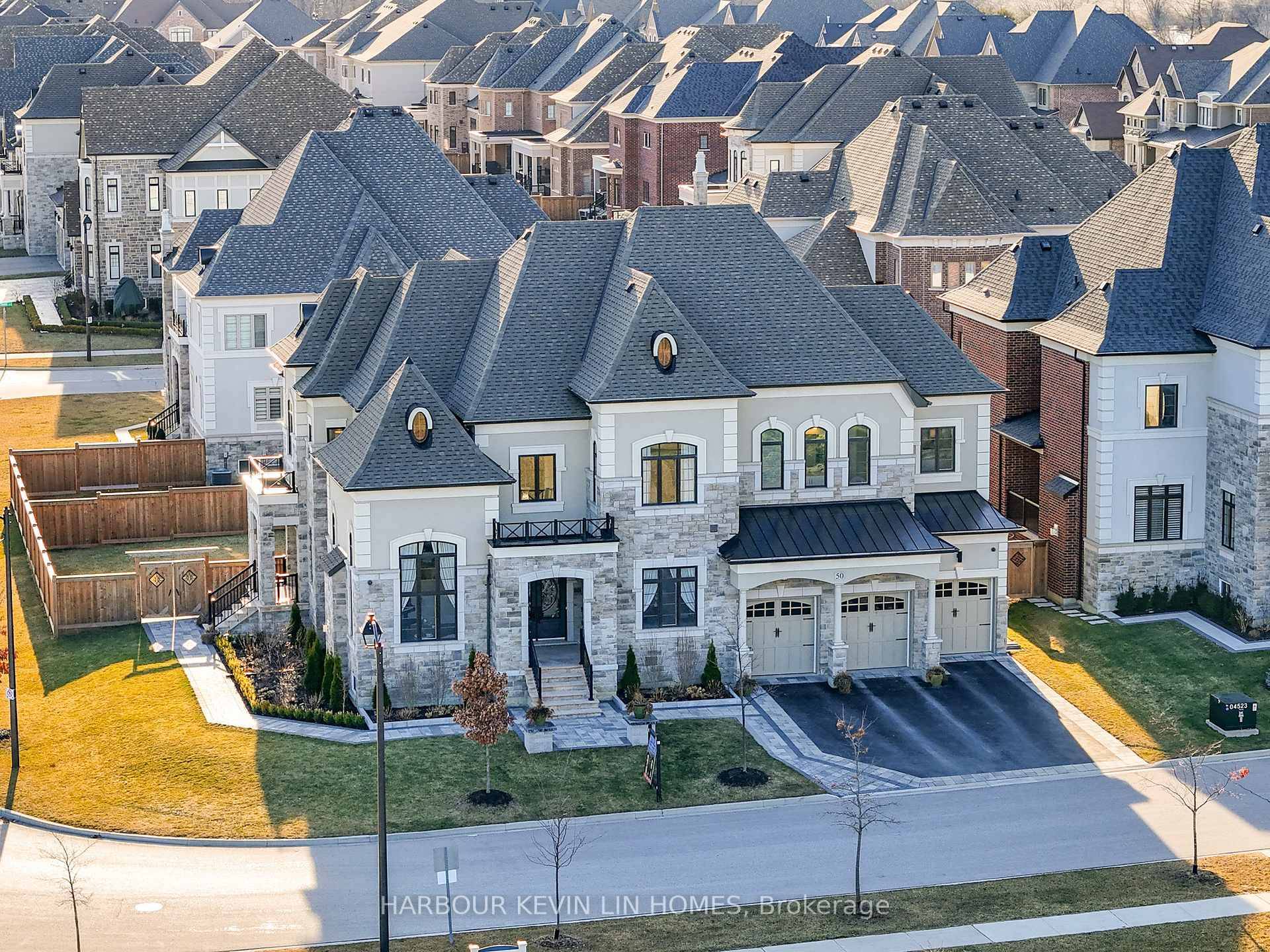 Absolutely Spectacular Mansion Facing a Lovely Kids Park with Exquisite Luxurious Finishes and The Utmost in Craftsmanship.