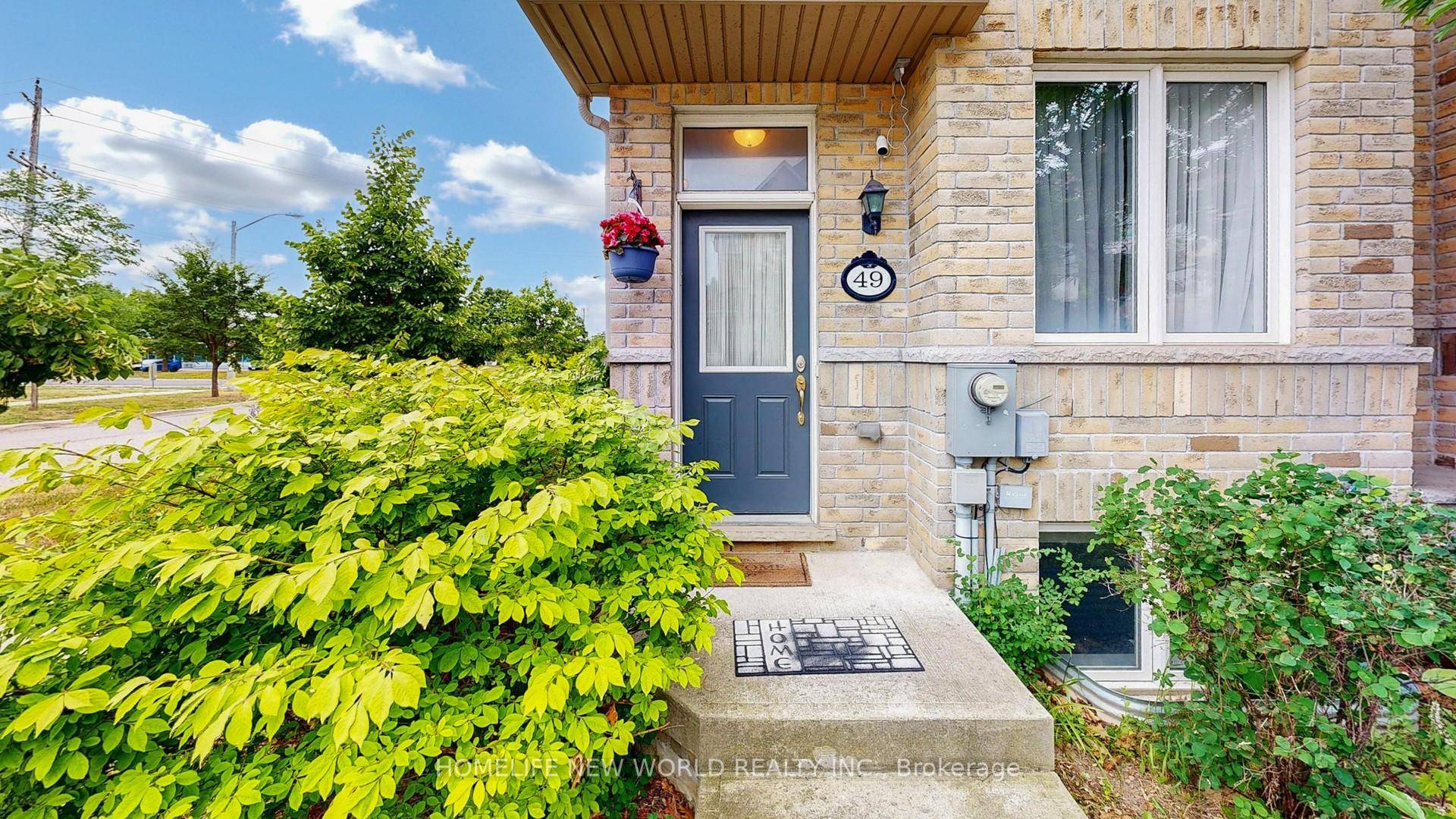 Luxury Monarch Freehold Townhouse, Corner Unit !