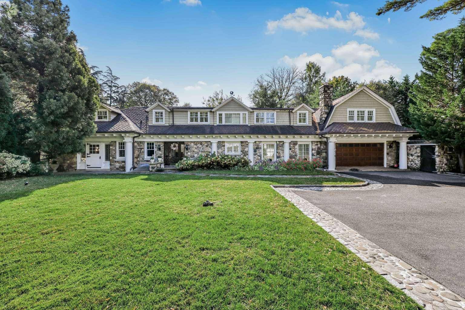 Where History Meets Luxury Living Featured in The Wall Street Journal, this one of a kind private, gated compound on shy 1 acre features two stunning historic homes which once ...