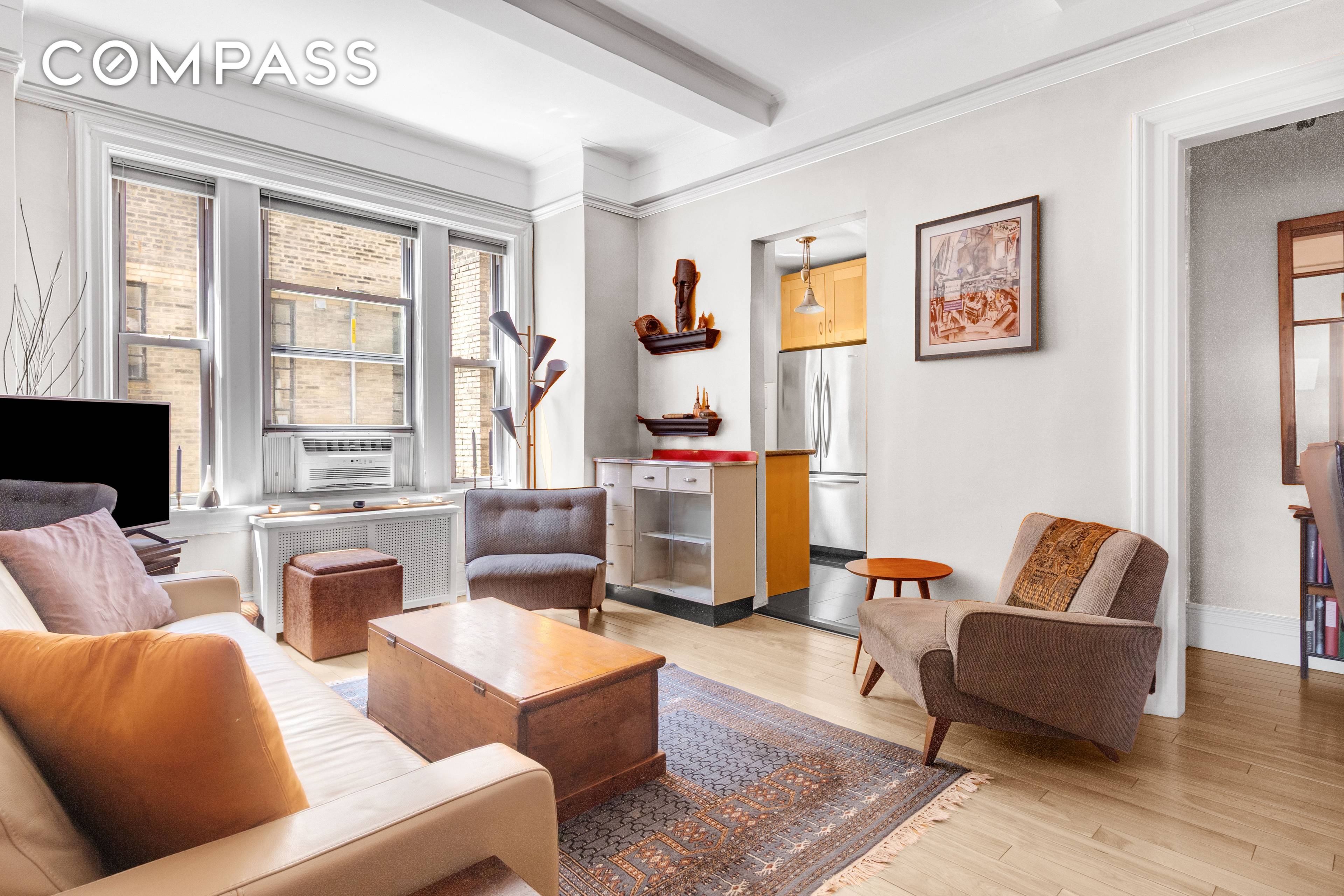TOP FLOOR STAND OUT STYLISH CORNER STUNNER SOULFUL HEAD TURNER IN PRIME, PRIZED ADDRESS In 1922, the famous architects, Schwartz amp ; Gross, created a boutique building known for its ...