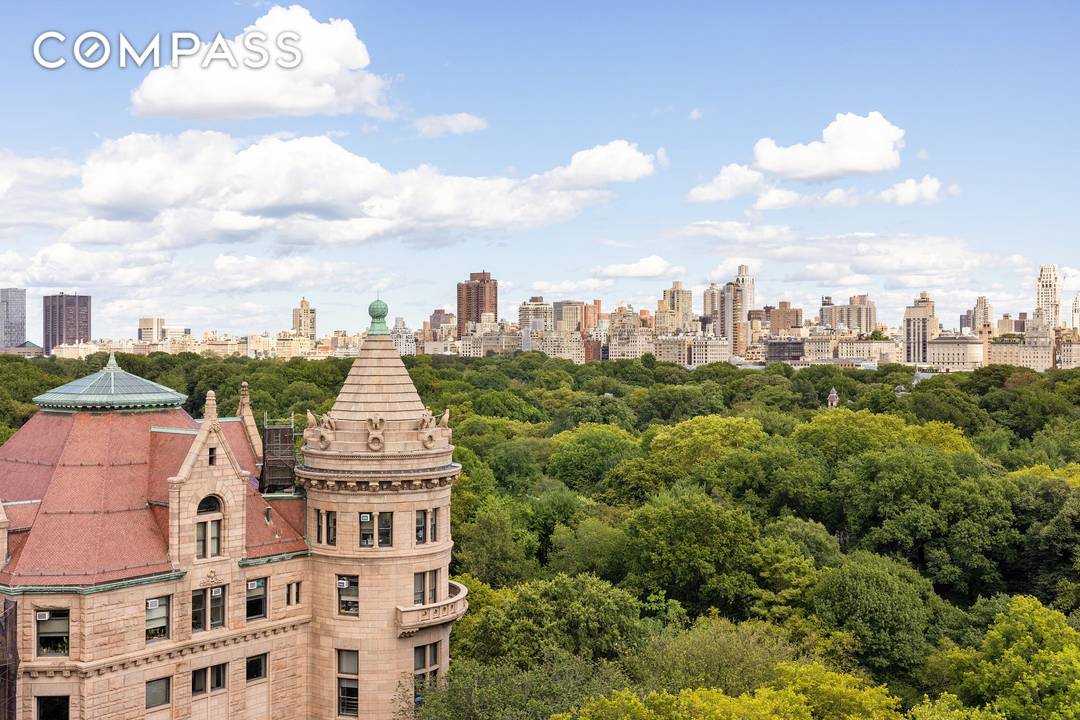 Introducing Residence 16E at 16 West 77th Street a newly and meticulously renovated 16th floor three bedroom duplex with a spacious terrace from which a rare, private and sweeping view ...