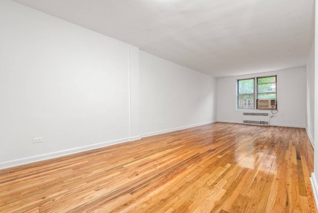 Welcome to this beautifully updated 2 bedroom, 1 bathroom apartment located in the well maintained Louisiana Building in Forest Hills.