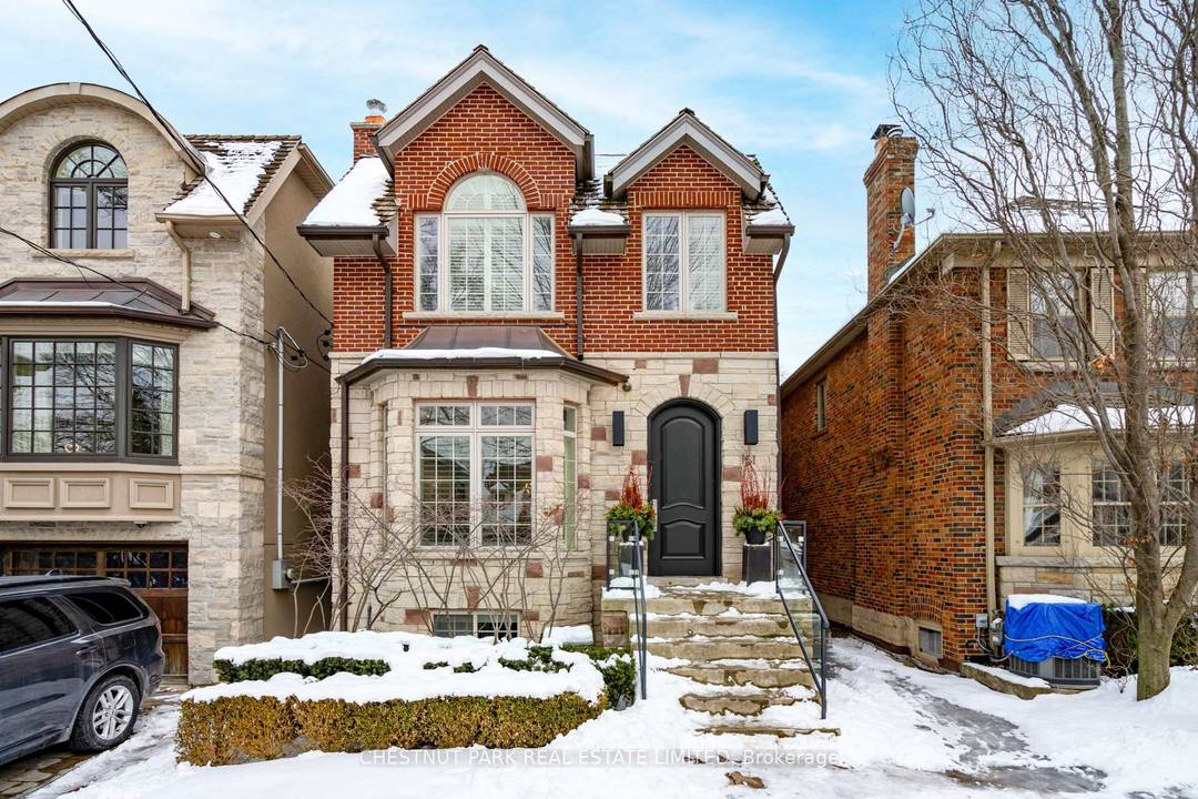 Nestled in South Leaside, this light filled, residence exemplifies refined craftsmanship and contemporary elegance.