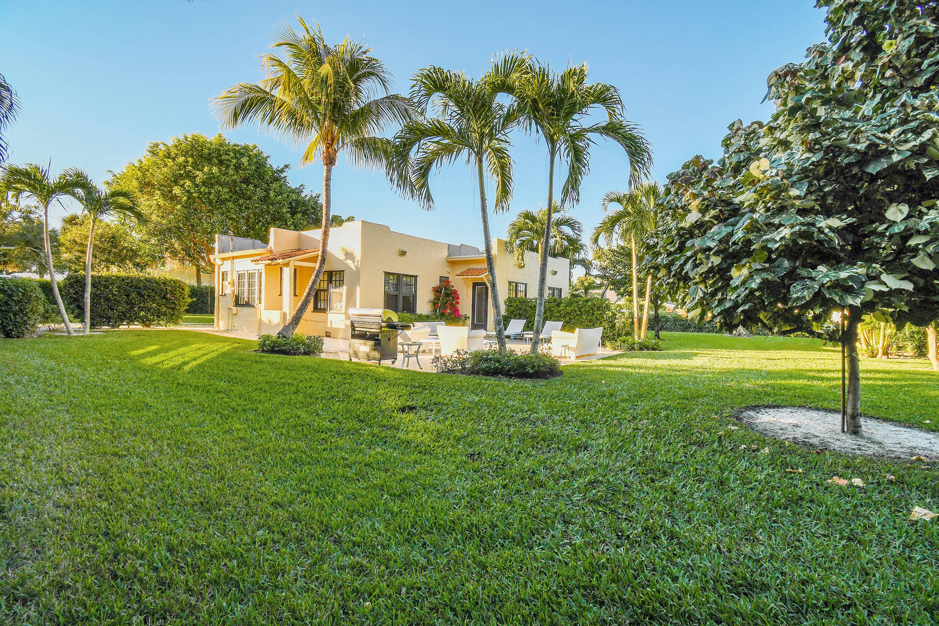 Great opportunity to add 4, 900 SF to this historic home on a park like triple lot in SoSo.