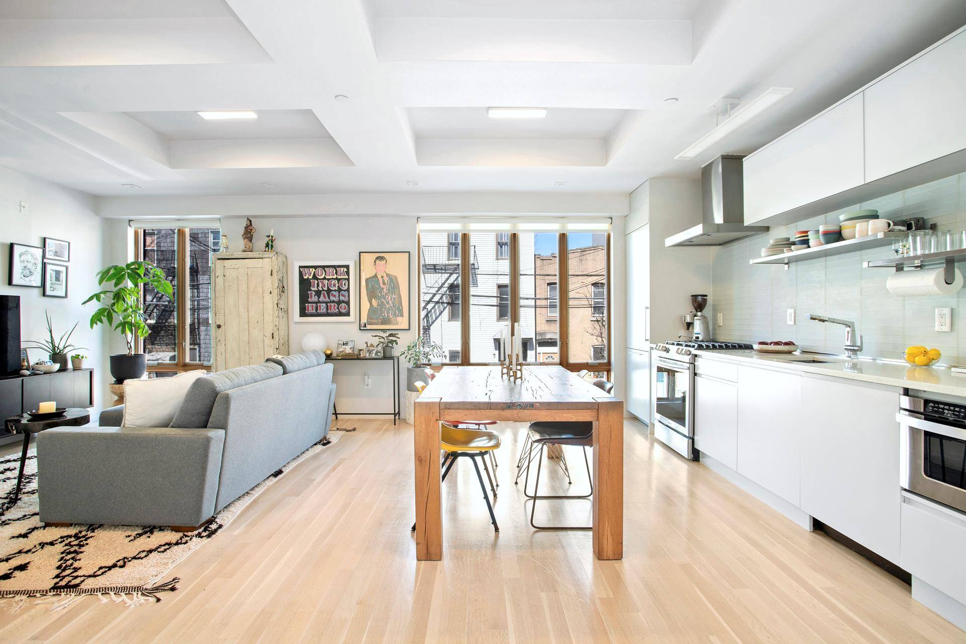 STUNNING CONTEMPORARY 2 BR 2 BA FLOOR THRU WITH KEYED ELEVATOR !
