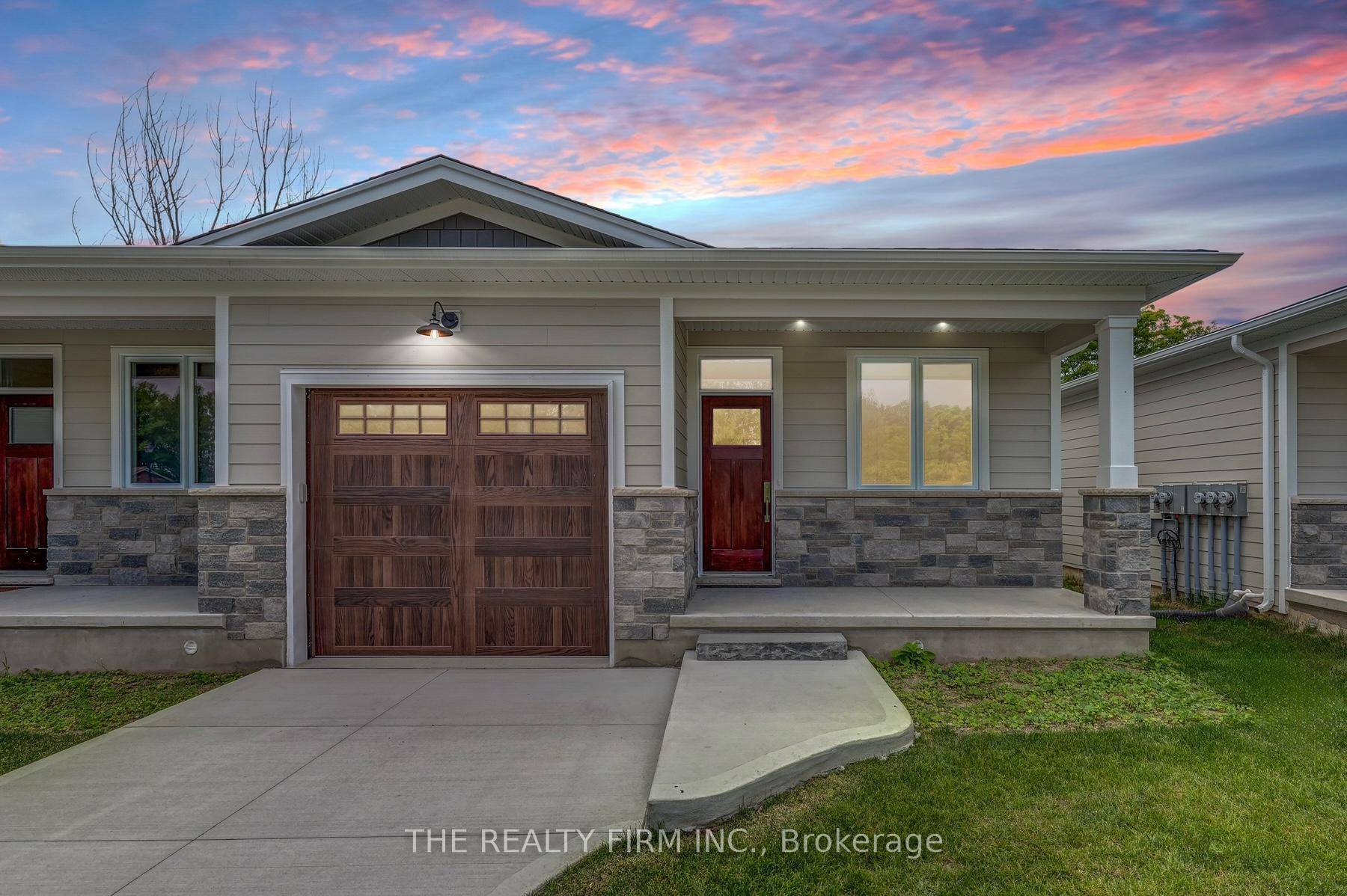 MODEL HOME ! ! NO CONDO FEES FOR ONE YEAR Purchase this month and pay no condo fees for ONE YEAR.