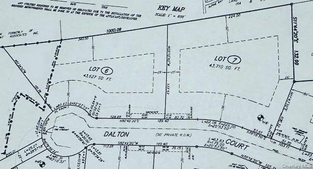 Bring your own plans ! Beautiful and Private 1 acre lot located in South Huntington.