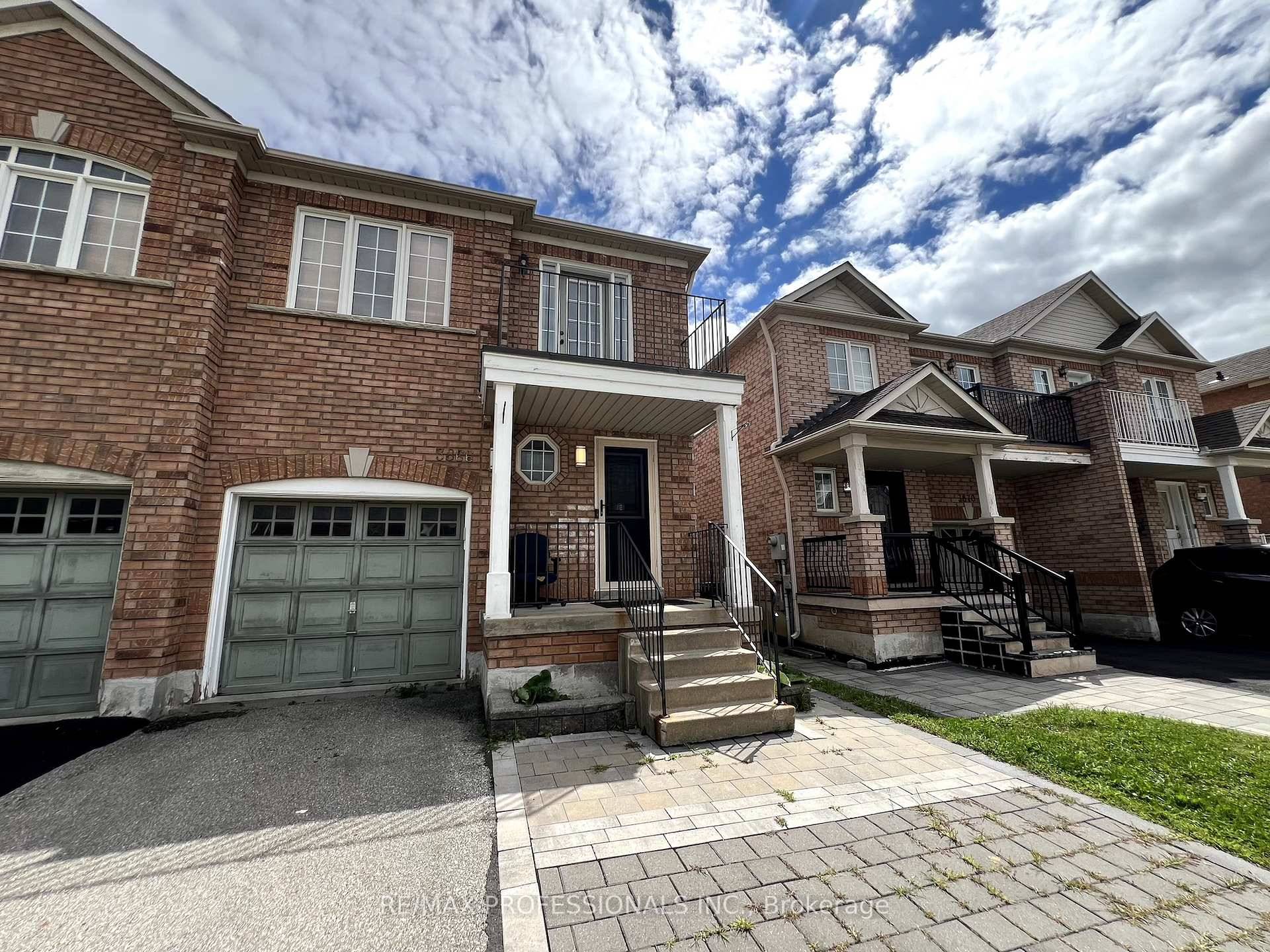 Clean 1 bedroom apartment In West Mississauga.