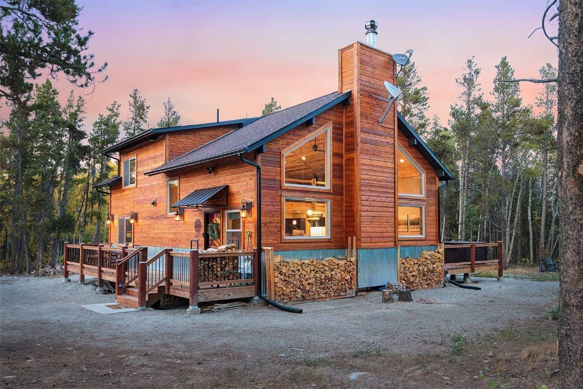 Welcome to the Mountain Millhouse, a 3 bed 2 bath stunning retreat in Fairplay.
