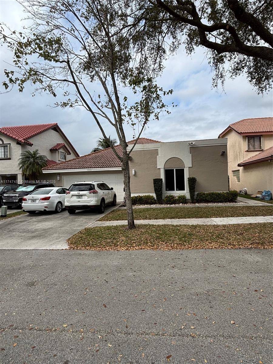 Step into this stunning 3 bed, 2 bath pool home in the heart of Plantation, where timeless design meets modern convenience.