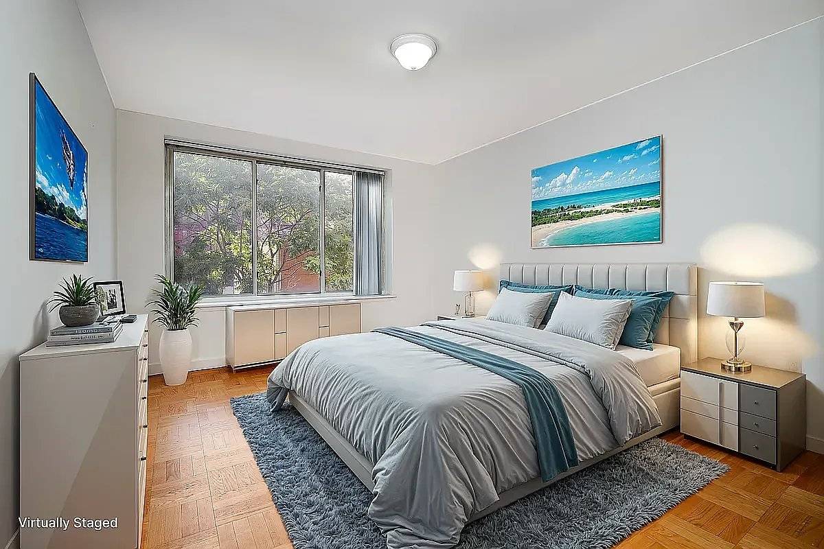 Welcome home to 227 Mulberry the full service elevator doorman rental building in Nolita !