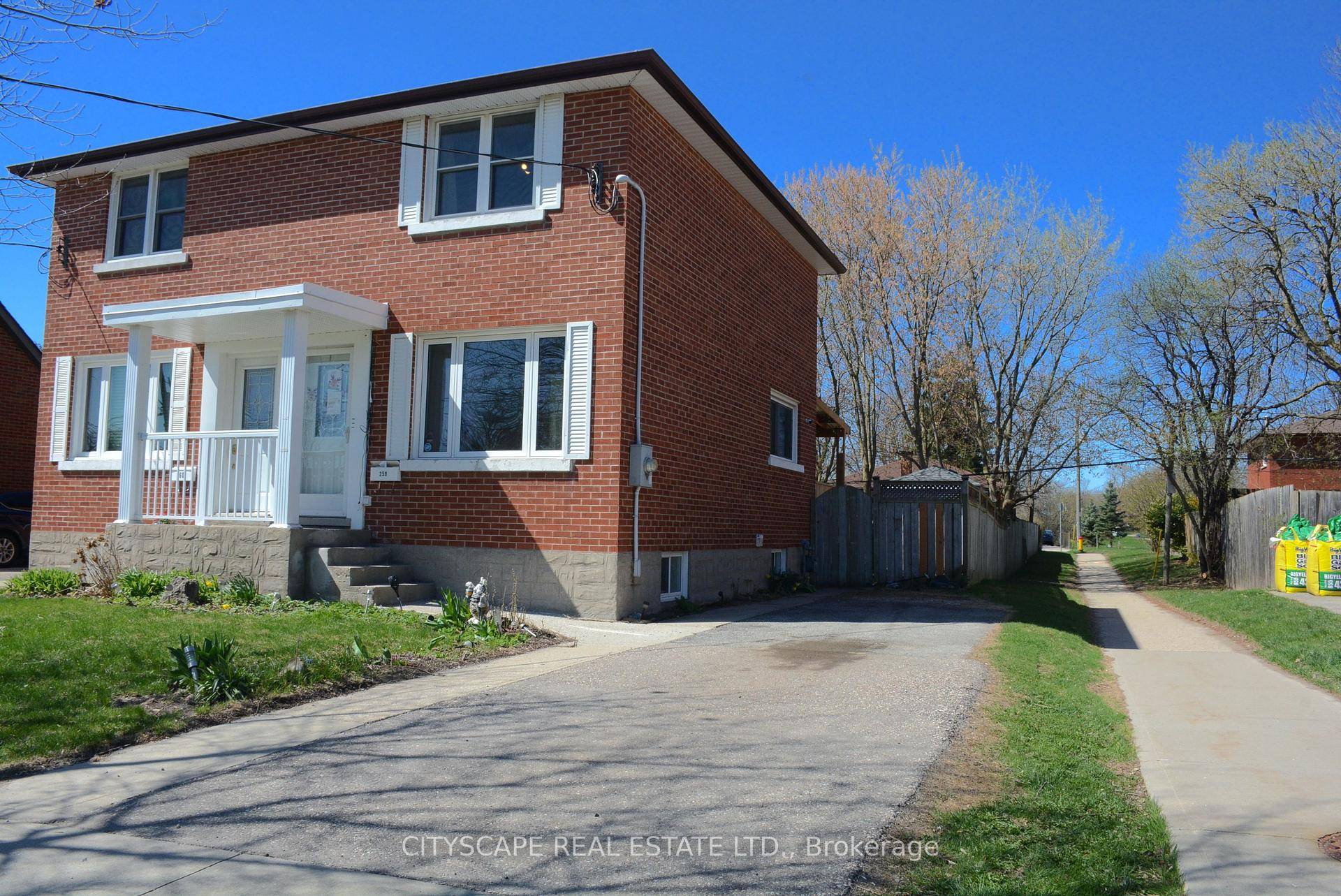 Affordable Charm in Central Kitchener Perfect for First Time Buyers amp ; Investors !
