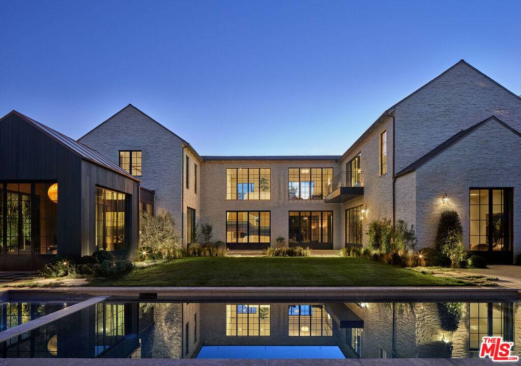 694  N Tigertail Rd 6BR Brentwood La