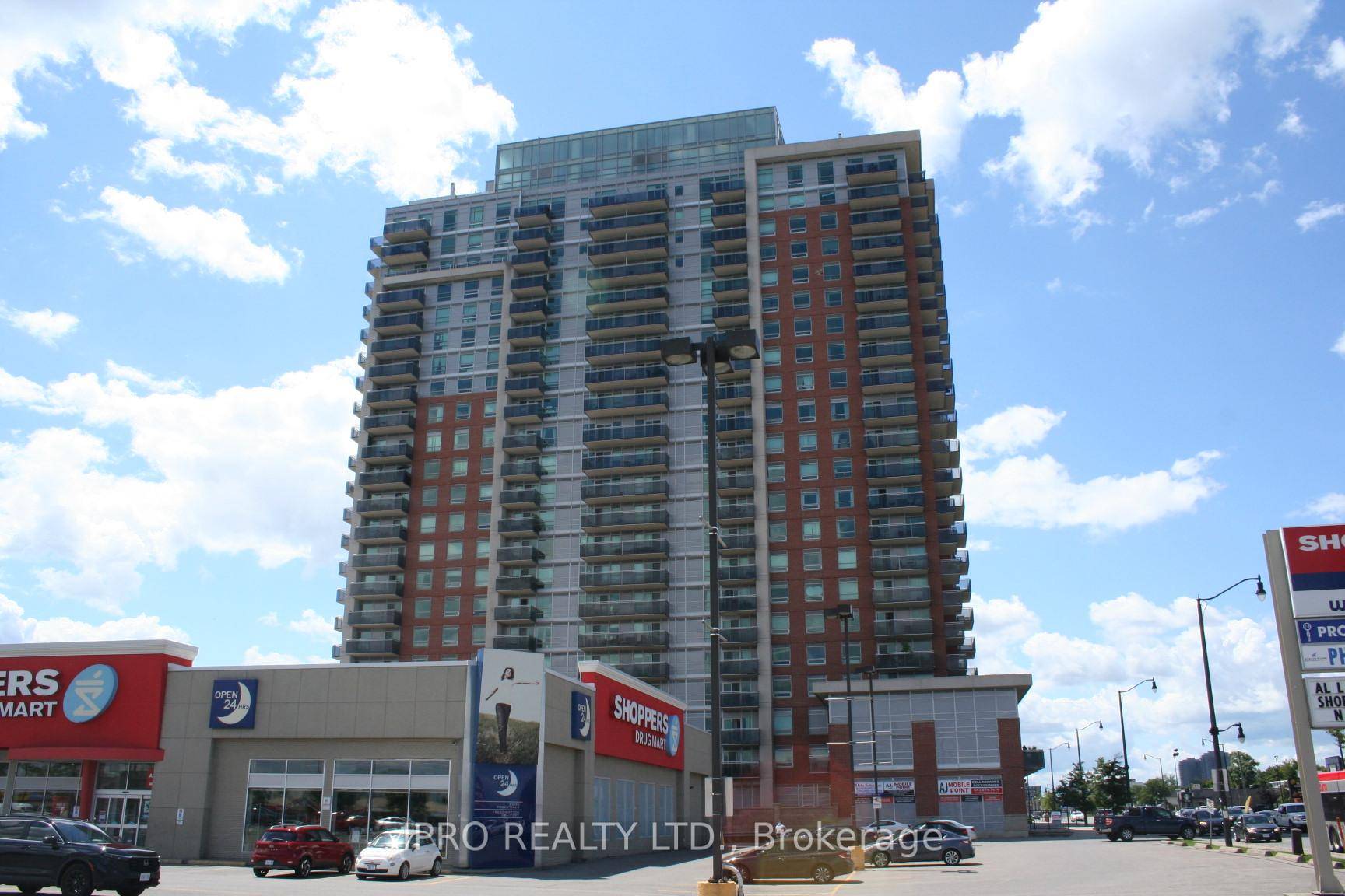 Stylish Condo With Wideview Layout Freshly Painted No Carpet, All Laminate Enjoy View Of Brampton's amp ; Toronto's Skyline Walking Distance To Peel Memorial Urgent Care, Site of New Hospital ...