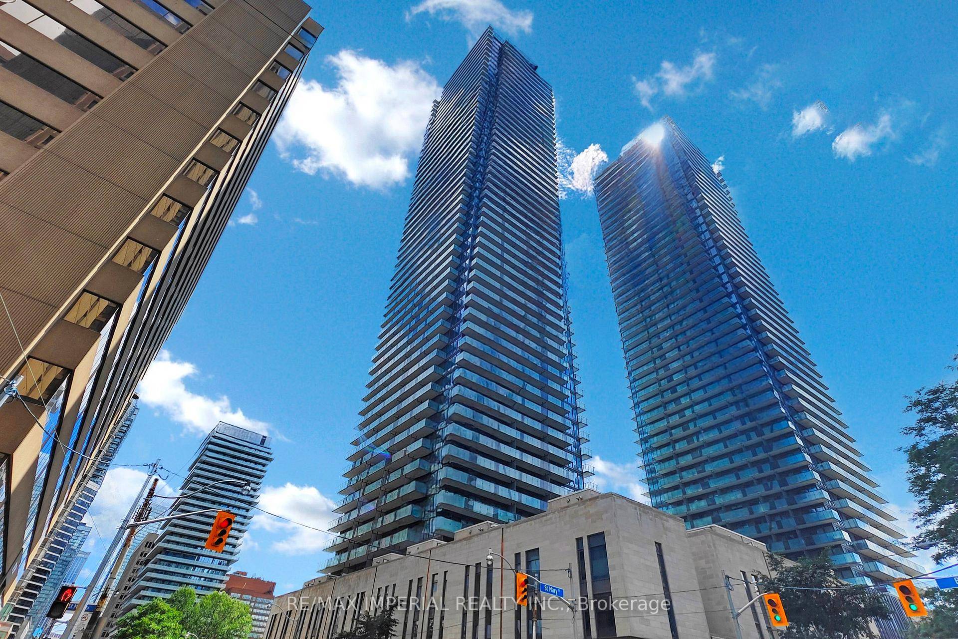 1 Bedroom Unit In Luxury U Condo.