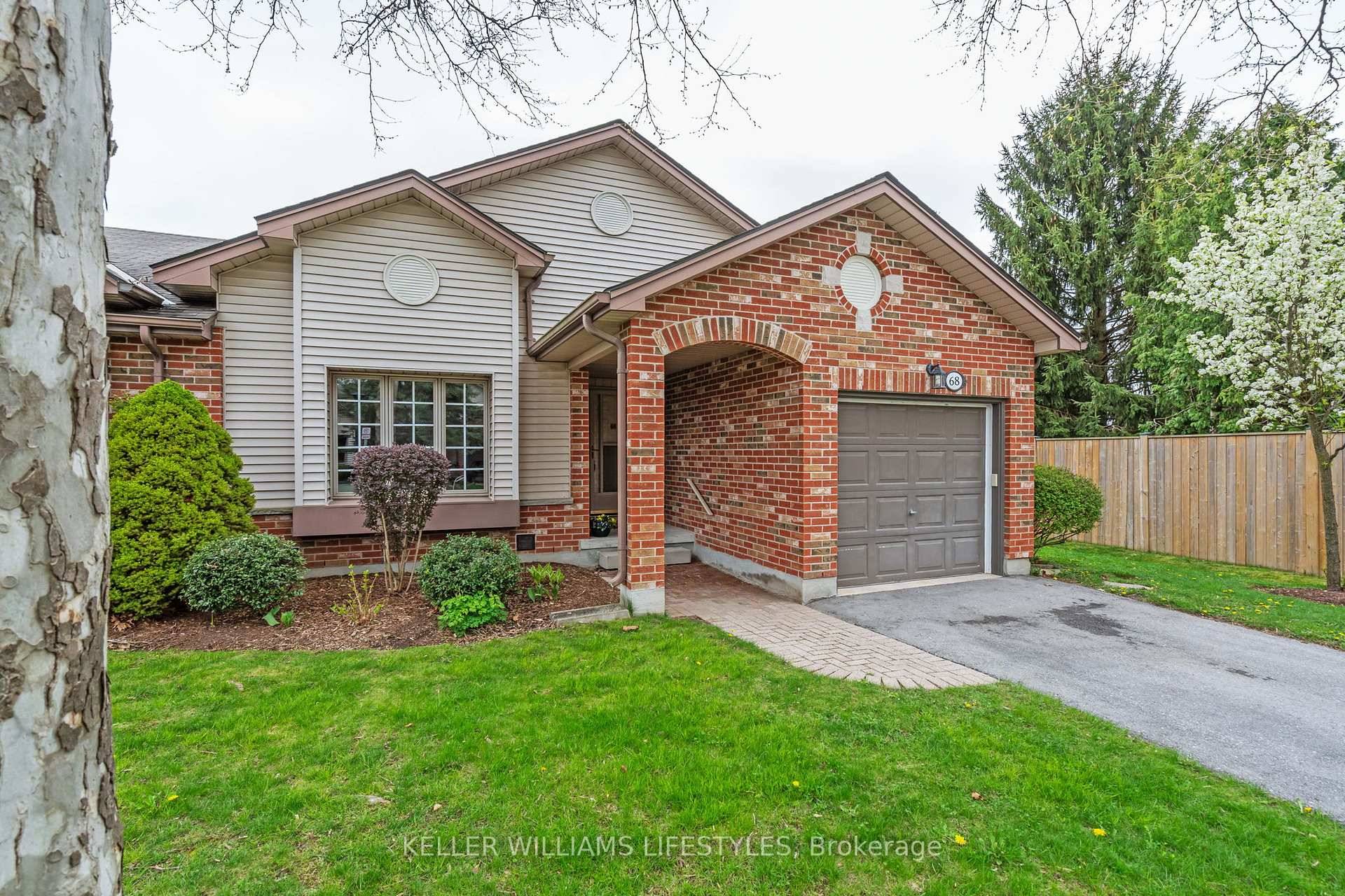 Do not miss out on this exceptional end unit, a one floor townhome condo situated in a tranquil community within London's Northridge neighbourhood.
