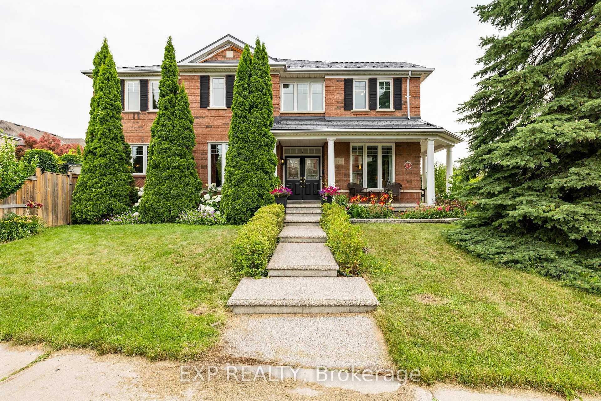 CHURCHILL MEADOWS Exceptional Neighbourhood, Exceptional Home !