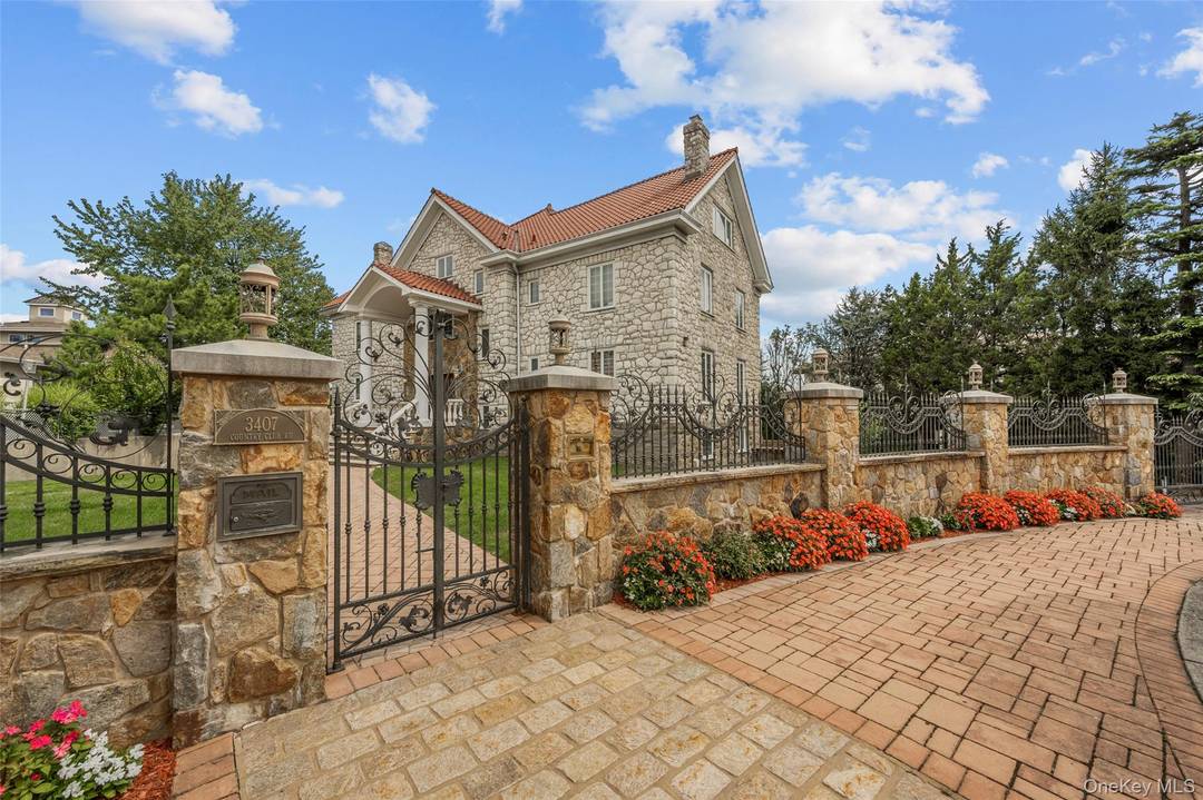 Tucked behind wrought iron gates in one of the Bronx s most exclusive waterfront enclaves, this grand 7, 600 sqft stone estate offers the rarest blend of timeless architecture, luxury ...